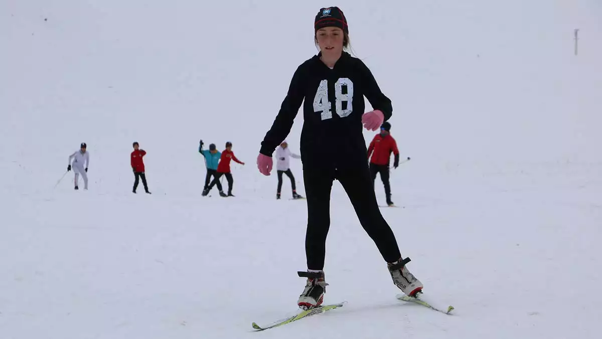 Kayaklı koşu takımı yüksekova'da antrenman yapıyor