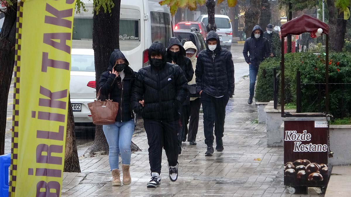 Keşan'da sağanak etkili oldu