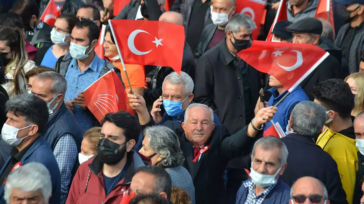 " türkiye cumhuriyeti vatandaşlarını londra'daki bir avuç tefeciye hizmet etmekten kurtaracağız"