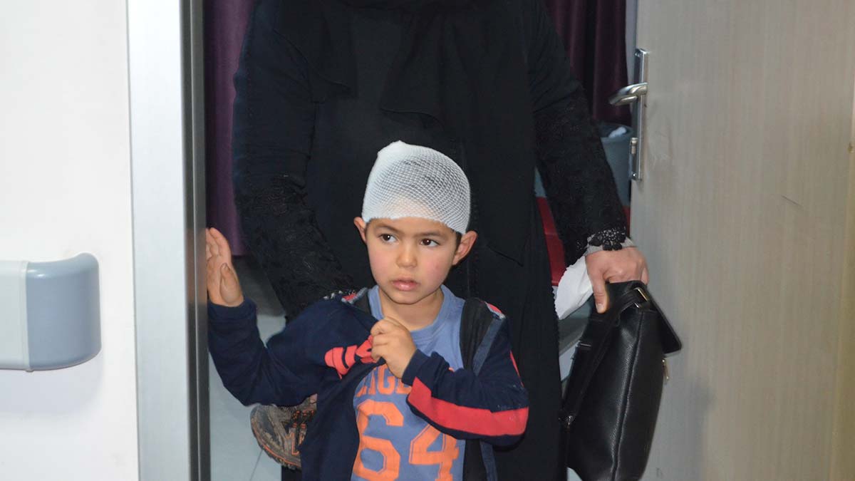 Köpeğin saldırısında yaralanan Fevvaz taburcu edildi