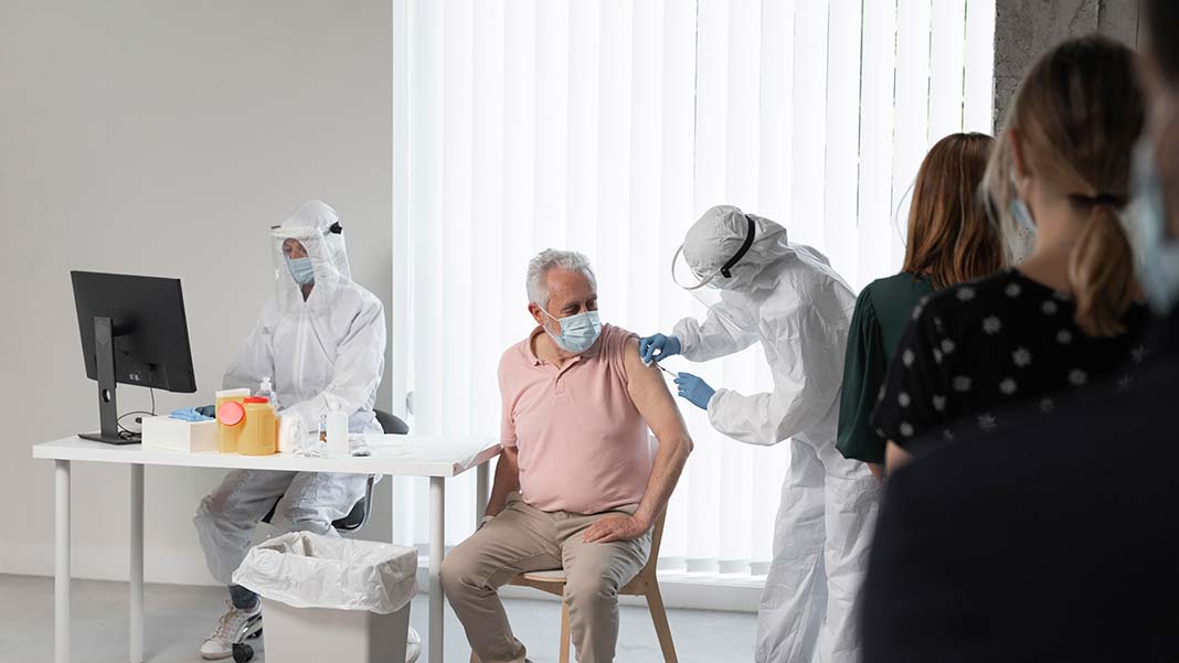 Sağlık Bakanlığı'nın yayımladığı Günlük Covid-19 Tablosu'na göre koronavirüs salgınında son 24 saatte 17 bin 644 vaka tespit edildi