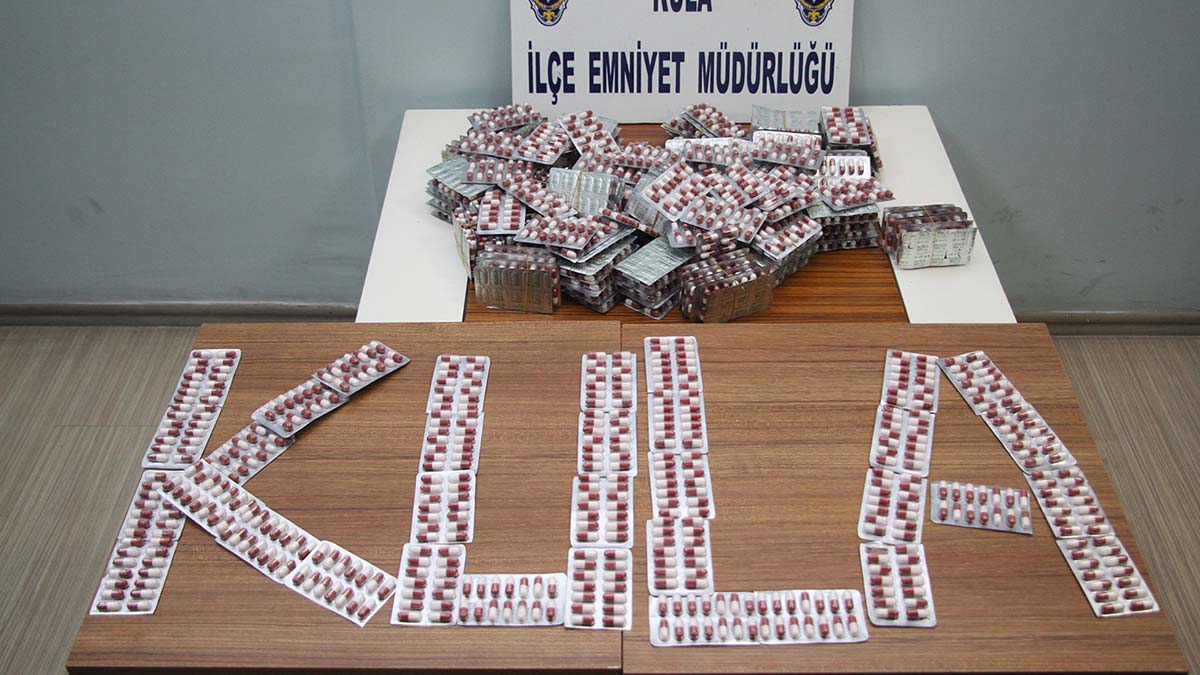 Kula'da yeşil reçete ile satılan haplar ele geçirildi