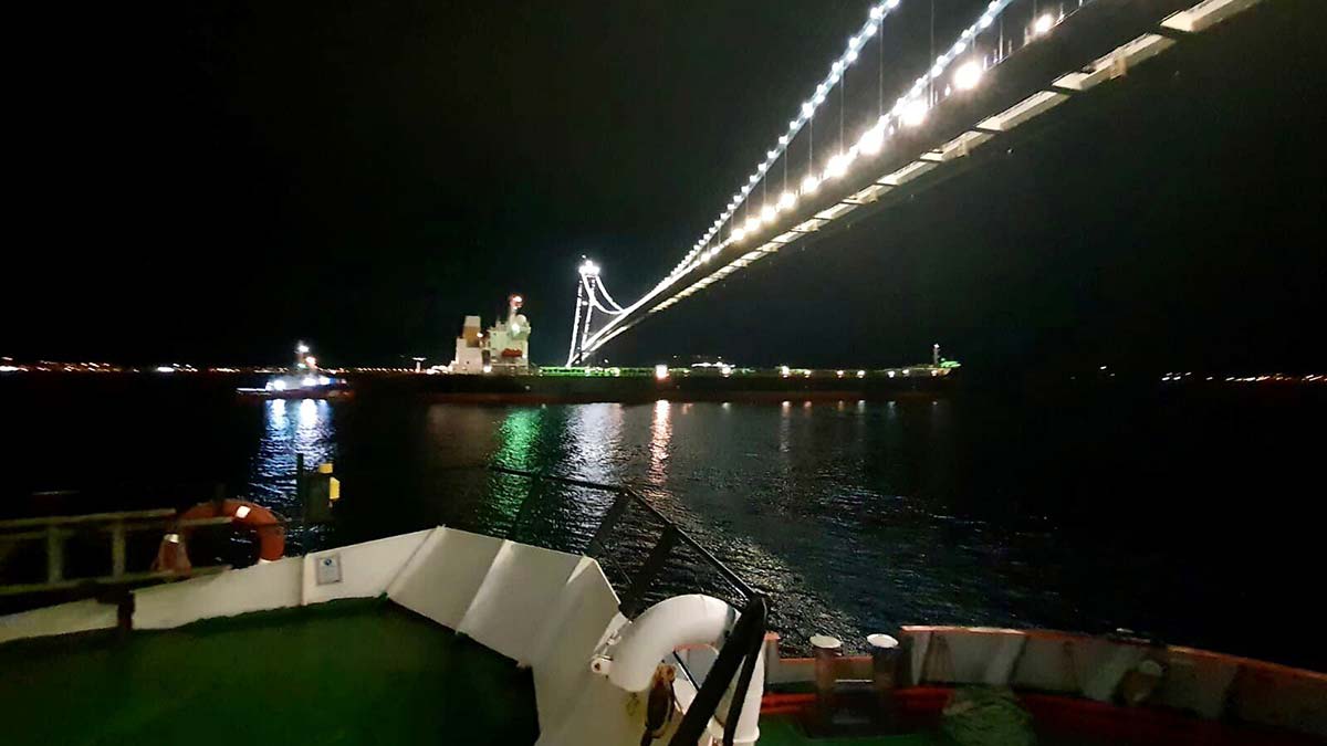 Liberya bayraklı gemi Çanakkale Boğazı'nda arızalandı