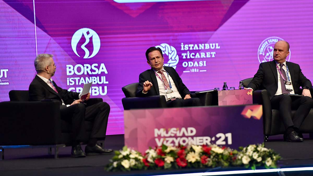 " Elektronik belge yönetim sistemi dahil olmak üzere coğrafi işletim sistemlerini, tüm belediyecilik işlemlerini dijital ortamda iyi bir noktaya getirdik"