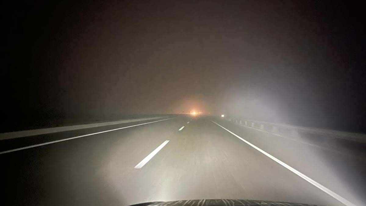 Mardin'de sis etkili; 3 kentte uçak seferleri iptal