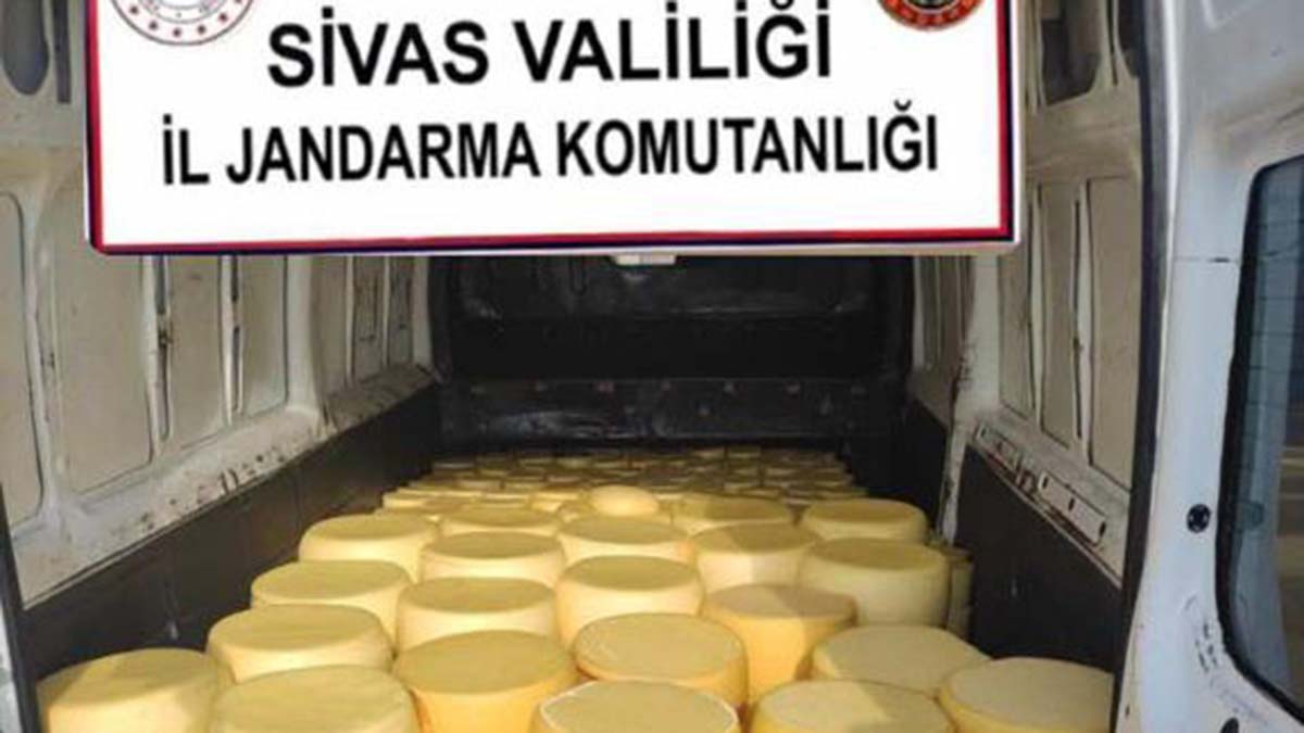 Menşei tespit edilemeyen kaşar peyniri ele geçirildi