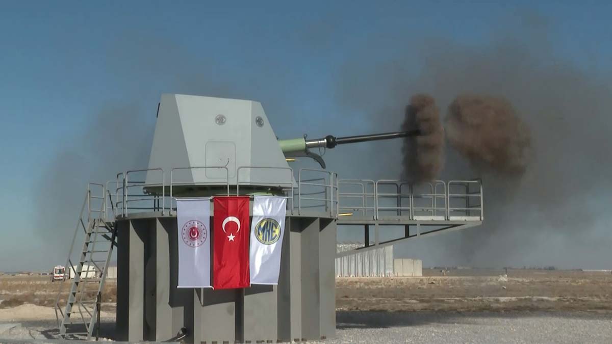 " Hiçbir şeyden yılmadan ülkemizin egemenliği, bağımsızlığı, 84 milyon vatandaşımızın güvenliği için hak, alaka ve menfaatlerimizi korumak ve kollamak için yapılması gereken ne varsa yapacağız"