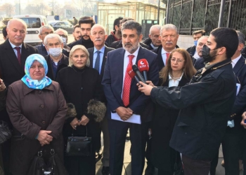 Milli Yol Partisi kuruluş dilekçesi Bakanlık'a verildi