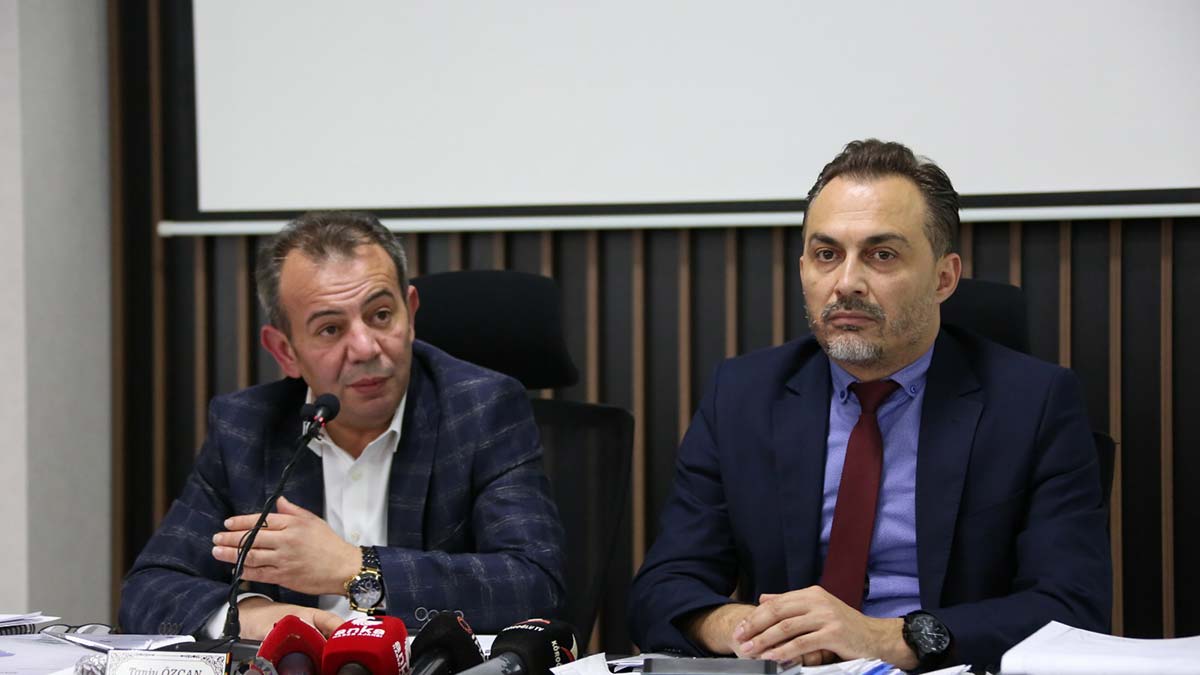 " Millet İttifakı liderleri milletin içine sinen bir cumhurbaşkanı adayı çıkartırsa benim açımdan sorun yok, gurur duyarım"