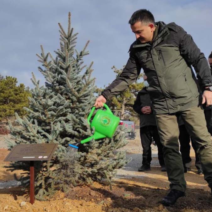 " 2002'deki orman varlığımız 20.8 milyon hektarken bugün itibarıyla 22.9 milyon hektara gelmiş durumdayız"