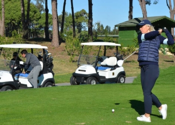 Pro-Am Golf Turnuvası'nda 25 golfcü mücadele veriyor