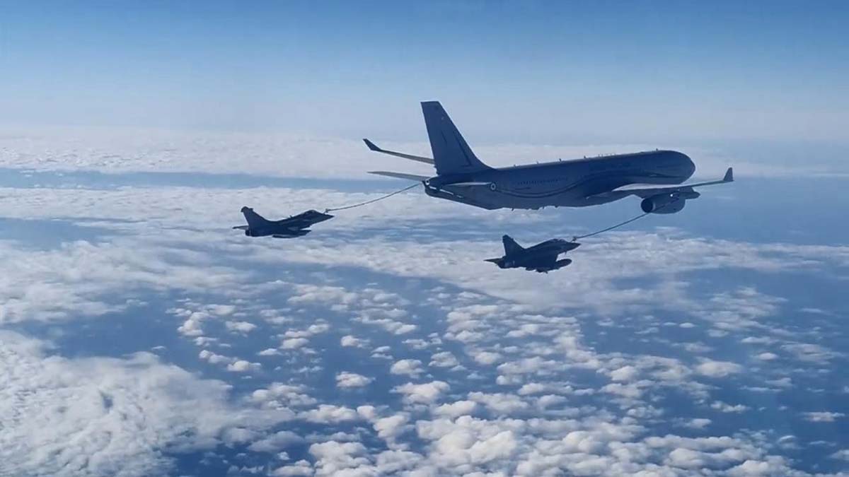 " Yabancı askeri uçakların Rusya sınırından uzaklaştırılmasının ardından Rus savaşçıları güvenli bir şekilde üsse geri döndü"