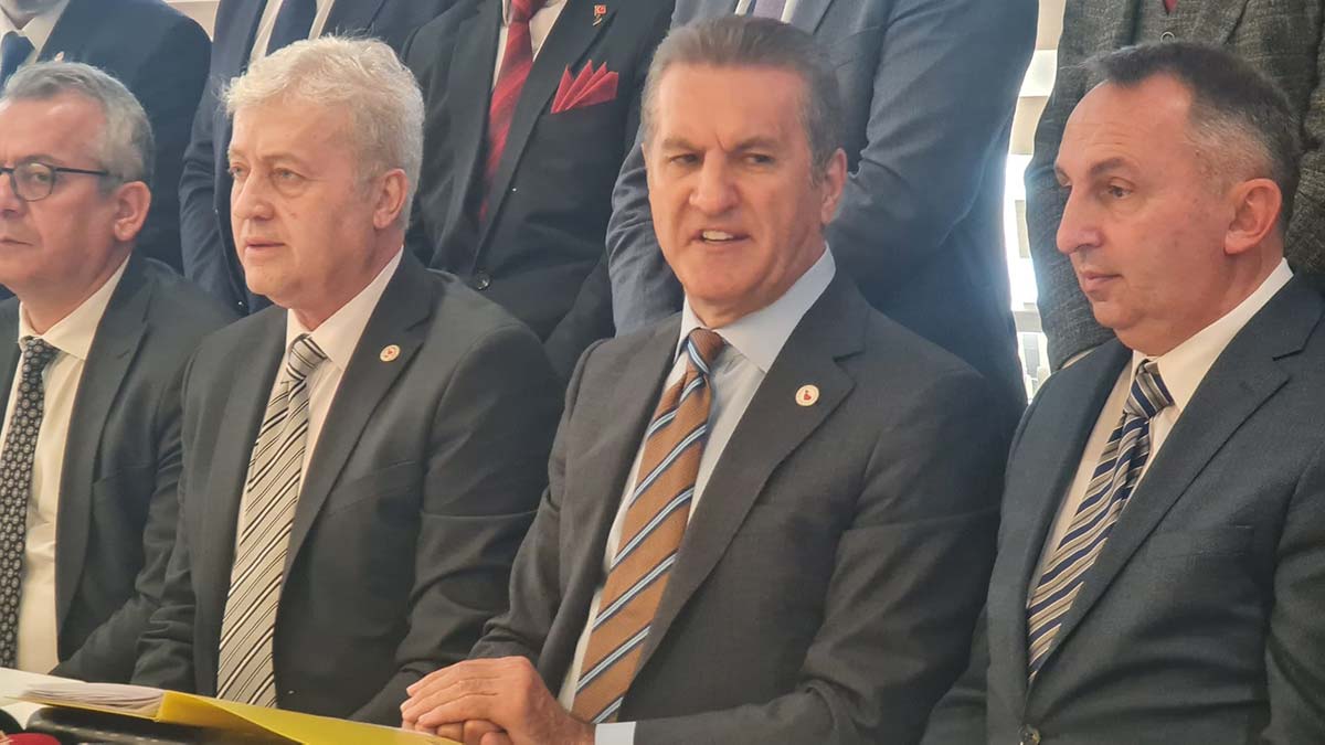 " Meclis üyelerimiz kusura bakmasınlar, bugüne kadar yapılanlar için teşekkür ederiz"