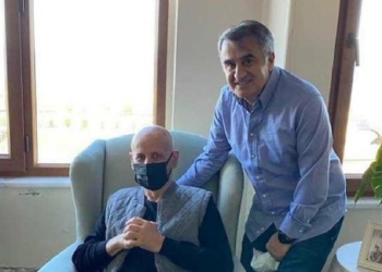 Şenol Güneş hocası Özyacı'yı ziyaret etti