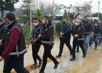 Tırpan operasyonunda İzmir'de 11 kişi tutuklandı