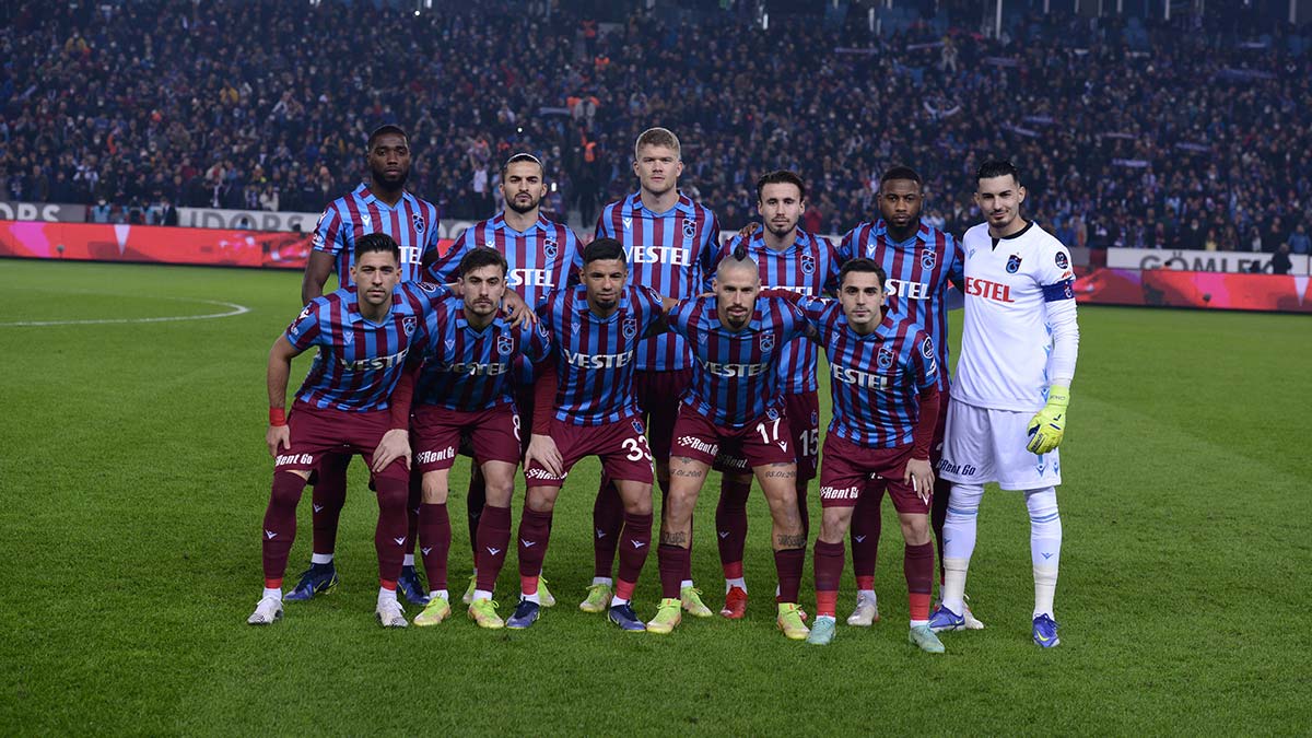 59 yıllık geçmişe sahip Ziraat Türkiye Kupası’nı 9 kez evine getiren Trabzonspor, kupayı en fazla kazanan takım sıralamasında 3. sırada bulunuyor