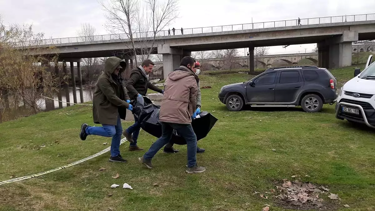 Polis, kadının kimliğini tespit etmek için çalışma başlattı.