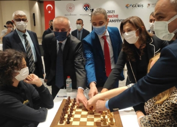 Türkiye Satranç Şampiyonası'nda 10 usta mücadelede
