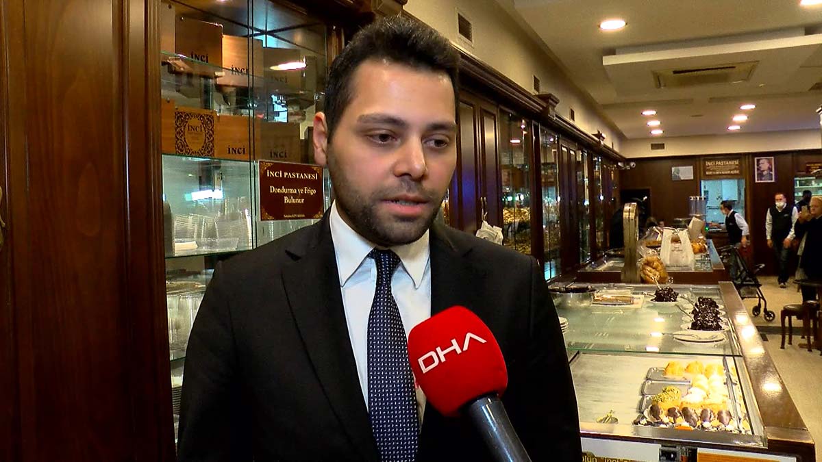 " Geçen gün bir arkadaşımız Kağıthane'den sipariş vermiş ve zehirlenmiş. Başkasının tarihleri ve logosuyla iş yapmanın bir manası yok"