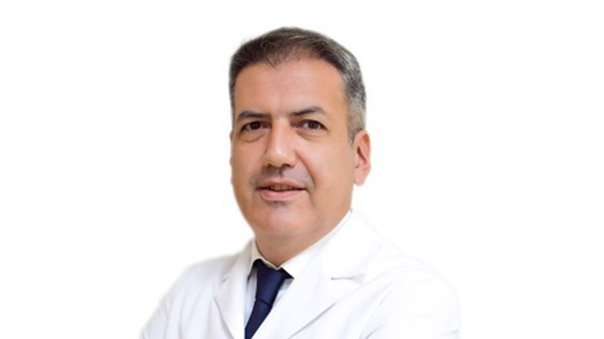 " Gelişen teknolojiyle birlikte daha riskli hastalarımızı anjiyografik tekniklerle tedavi edebiliyoruz"