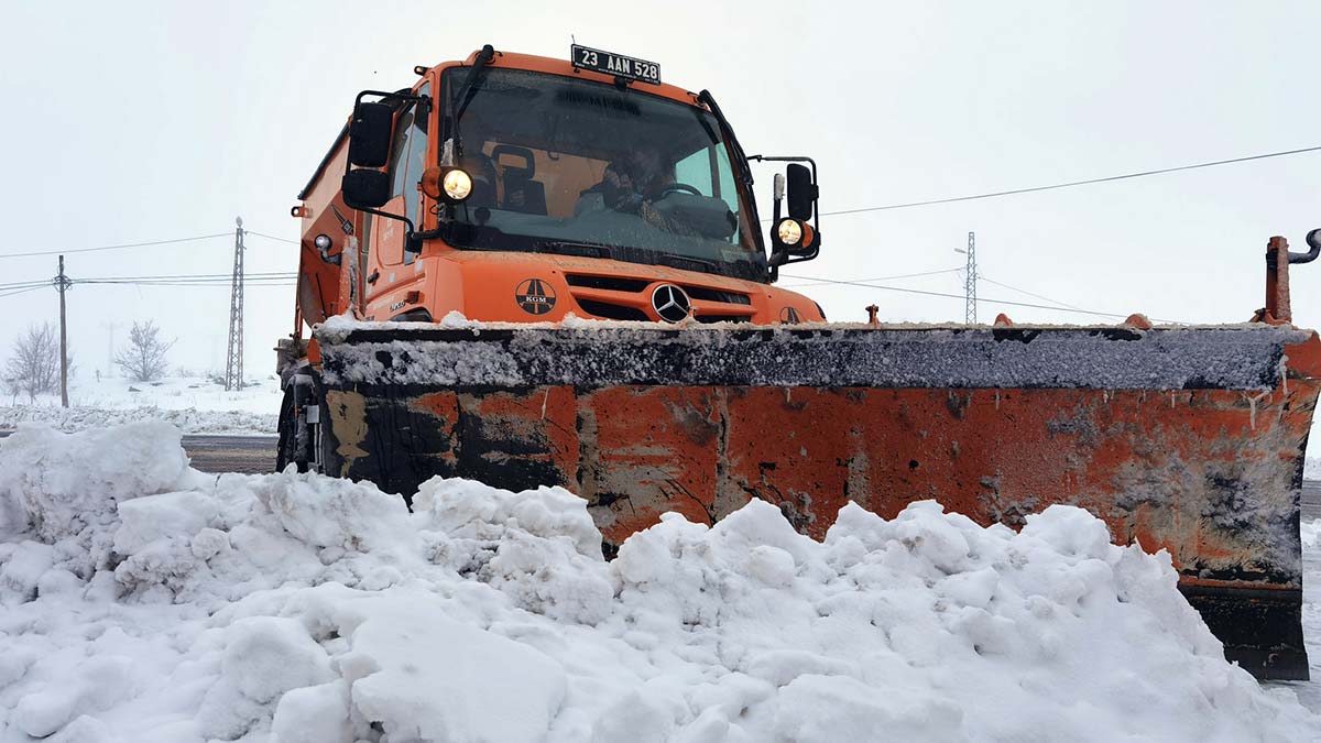 " Yolumuz şu an geçişe hazır vatandaşlarımız rahatlıkla karayolunu kullanabilmektedir"