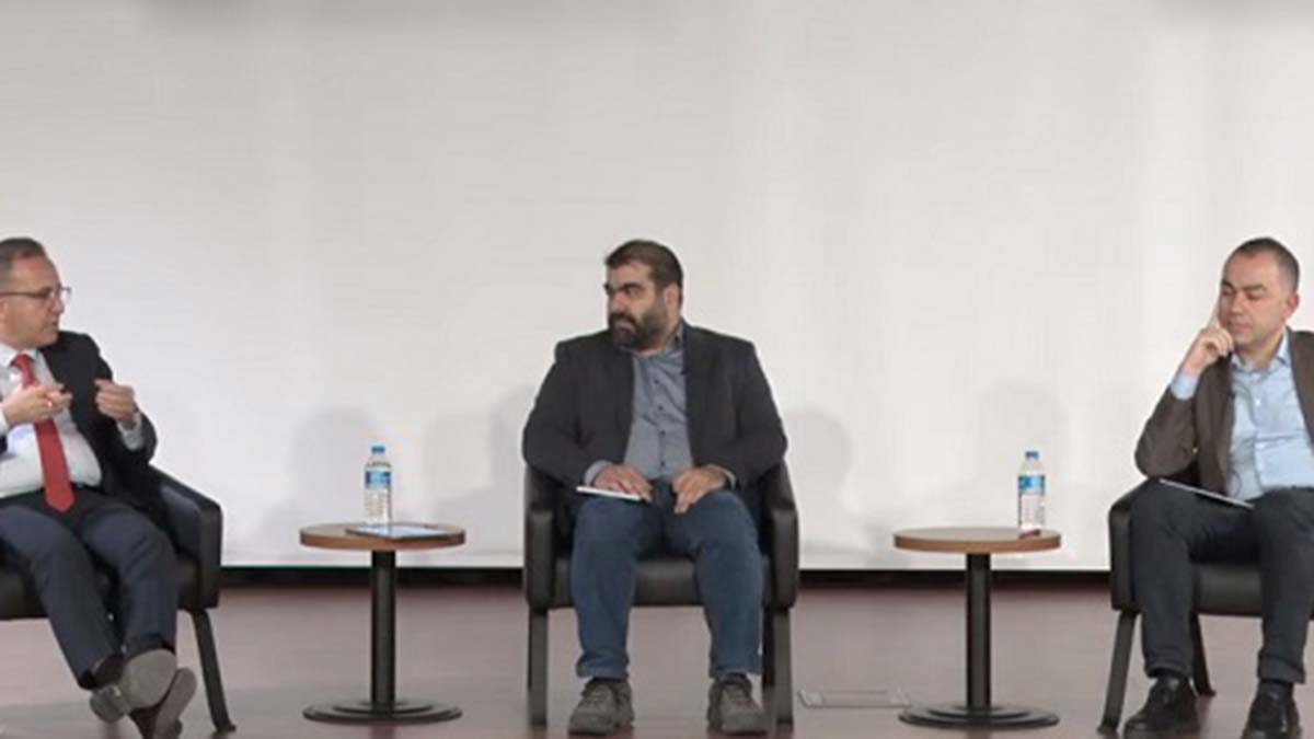 " Bu krizde, Türkiye birincil aktörlerden birisi değil ama o kadar önemli bir krizden bahsediyoruz ki Türkiye'nin eninde sonunda etkilenmemesi mümkün değil"