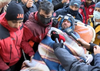 Uludağ'da 14 saat sonra ulaşılan dağcılar hastanede