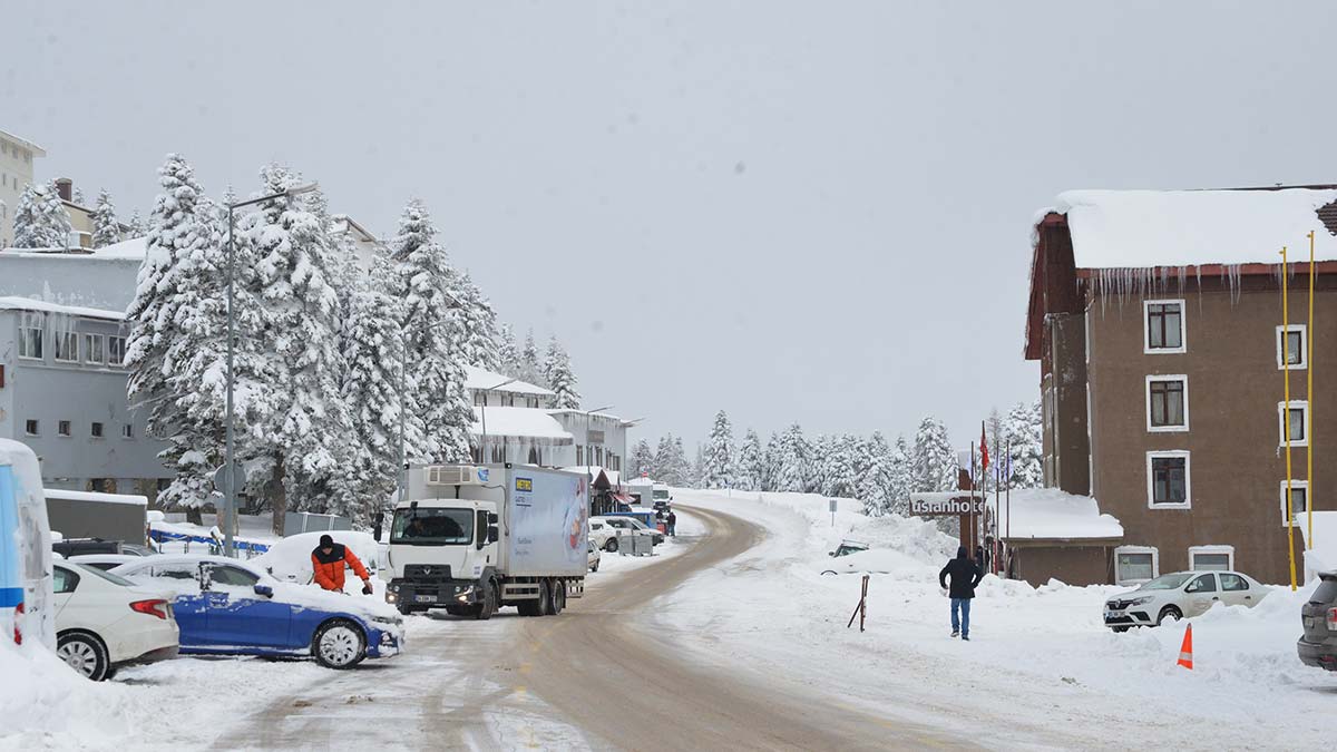 " Hafta sonu için tatil planladık. 2 gününü burada geçireceğiz. Kar yağdığını duyunca gelelim dedik"
