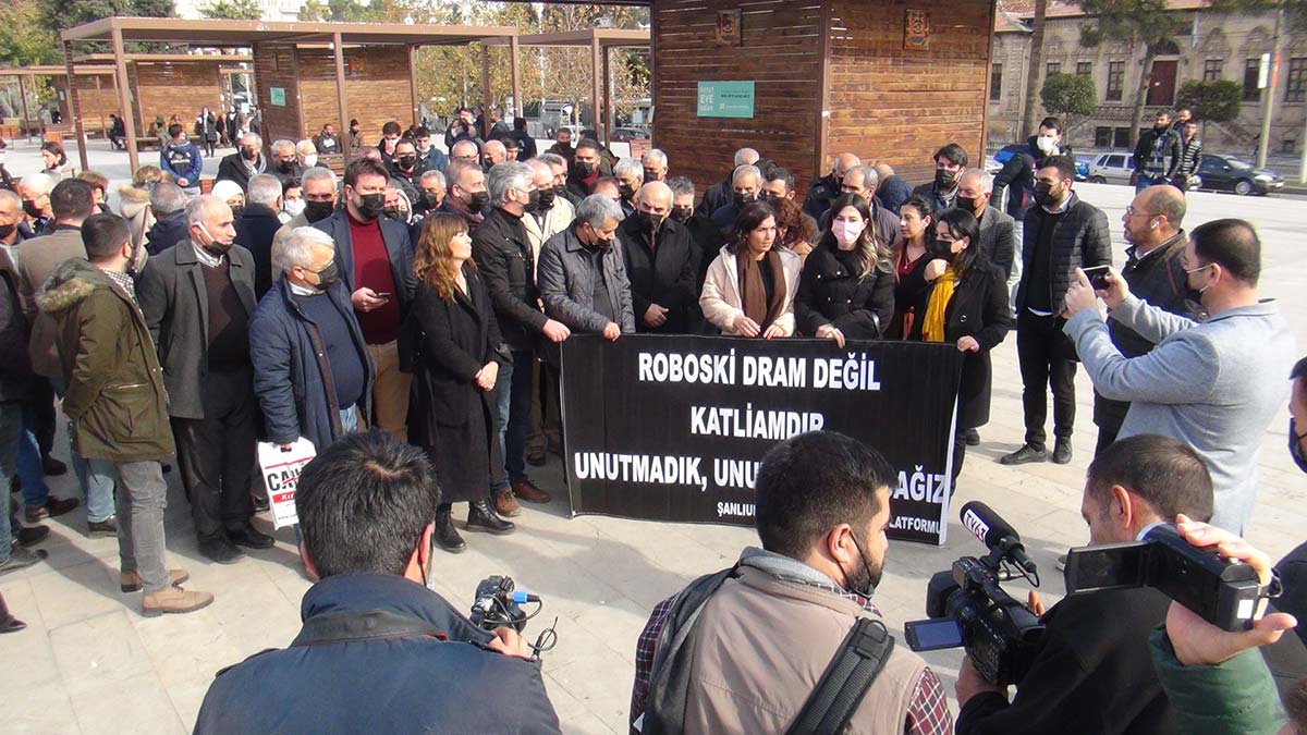 Uludere'de 34 kişinin öldüğü saldırı protesto edildi