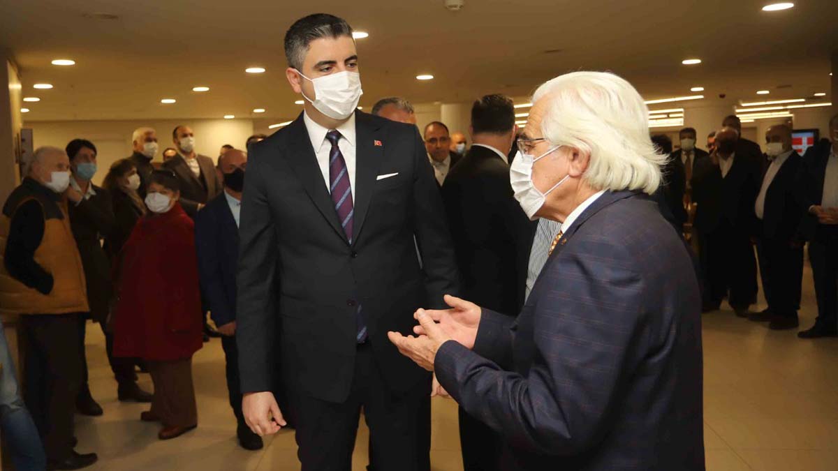 " Sporun, sporcunun, sanatın ve sanatçının her zaman yanındayız"