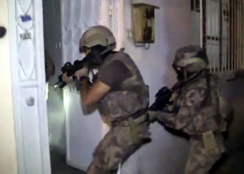 Uyuşturucu satıcılarına operasyon: 22 kişi tutuklandı