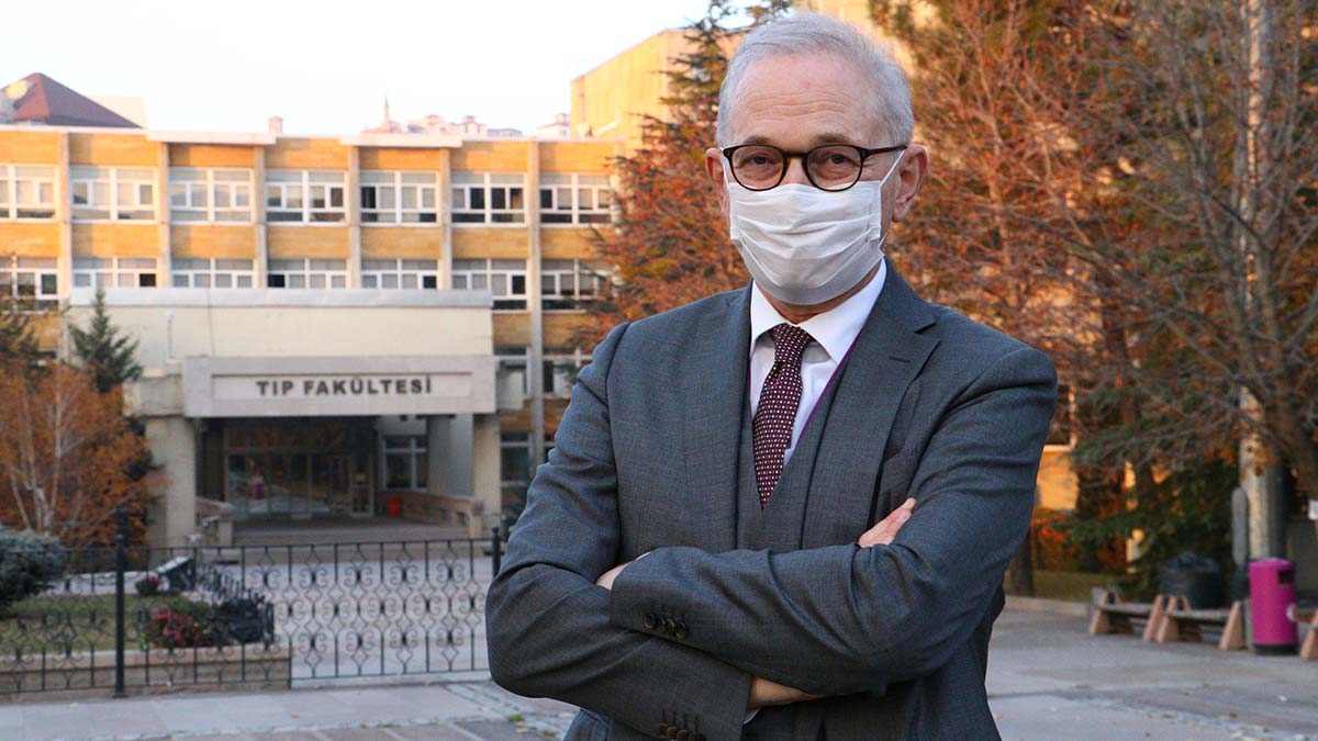 Uzmanlardan Omicron varyantı değerlendirmesi