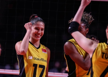 VakıfBank Altay Club'ı 3-0 mağlup etti