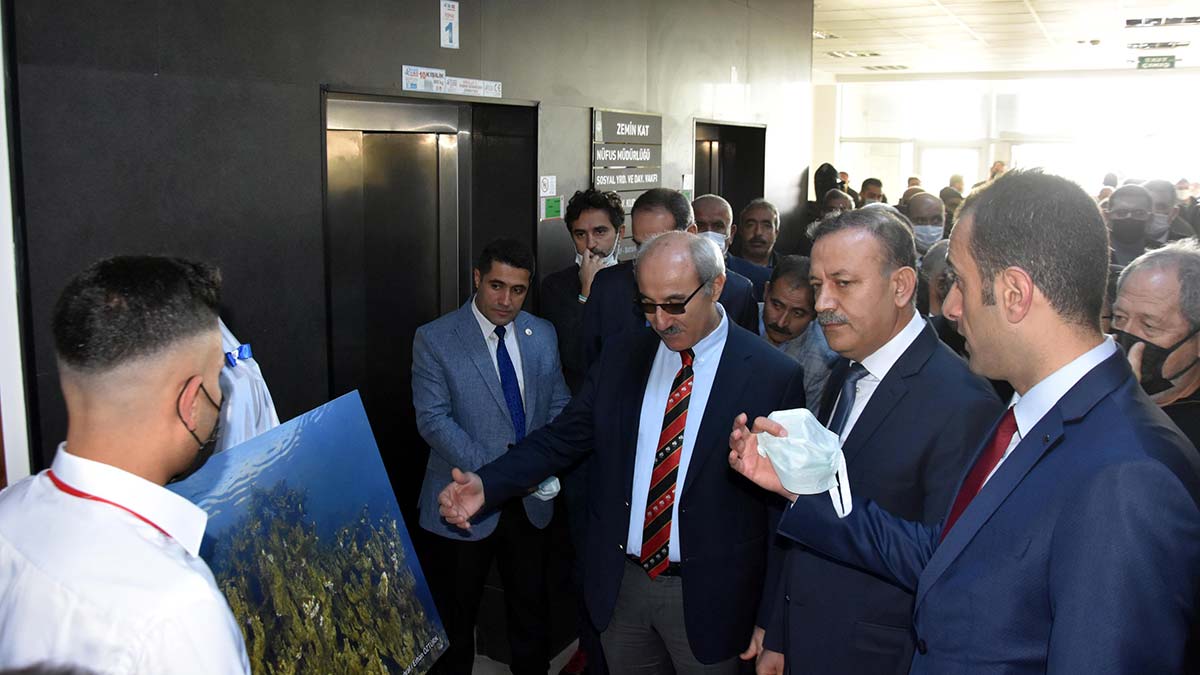 Van Gölü su altı fotoğrafları sergisi açıldı