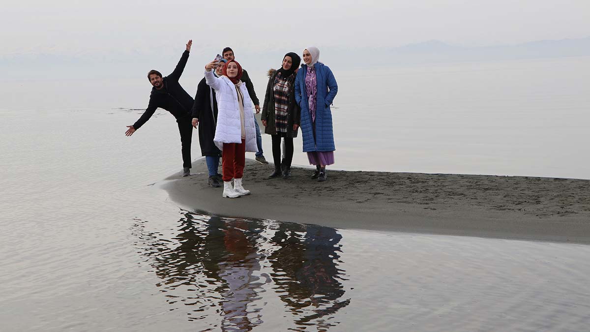 " Tabi görsel şölen desek de bu dramatik ve üzücü bir durum"