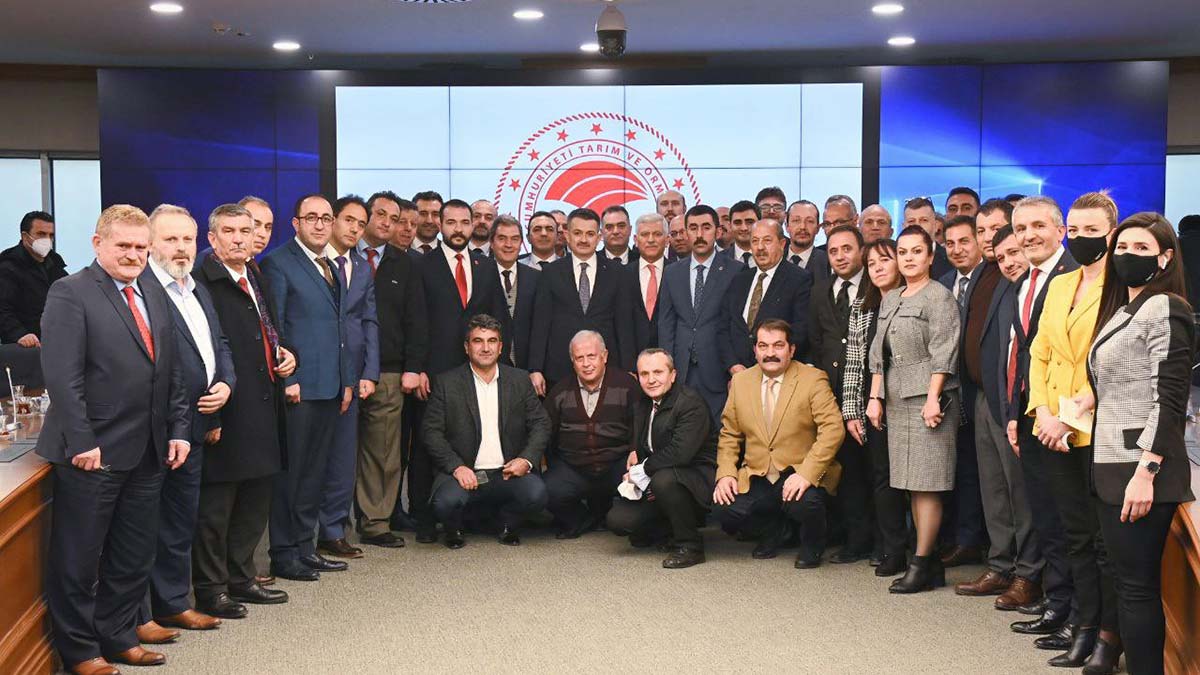 " Covid-19 pandemisinde veteriner hekimler, büyük görevler üstlendiler."