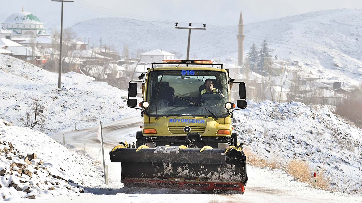 Ankara Büyükşehir Belediyesi ekipleri teyakkuzda