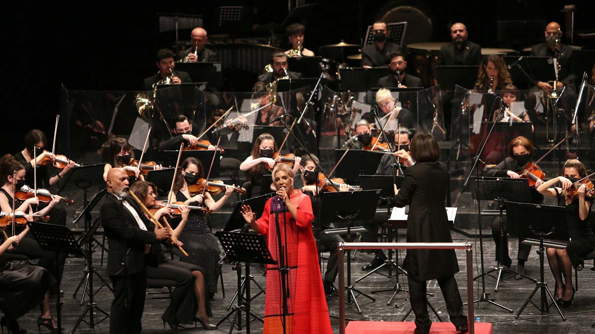 7 Yüz Yunus Konseri prömiyer yaptı