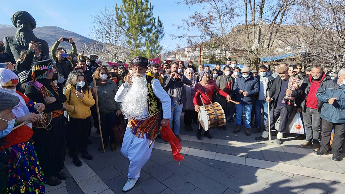 Yeni yılın gelişi Gağan geleneği ile kutlandı