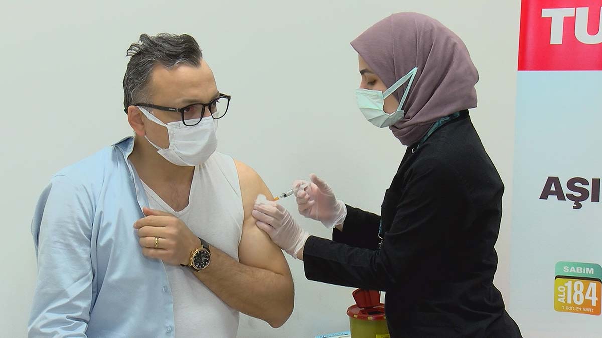 Yerli inaktif Covid-19 aşısı yapılmaya başlandı