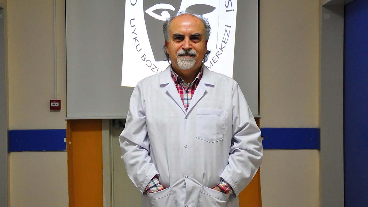 " Özellikle gece uykusunda bir sirkadiyen ritim, uyku bozuklukları meydana geldi. "