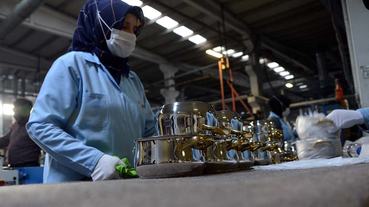 " Ben sektörün 2021 yılını gayet iyi kapatacağını, son 1 aya da gayet iyi rakamlarla girdiğimizi görüyoruz"