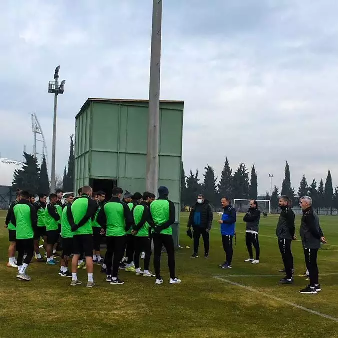 Akhisarspor ikinci yarı hazırlıklarına erken başladı