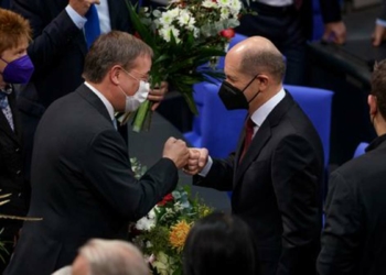 Almanya'nın yeni başbakanı Olaf Scholz oldu