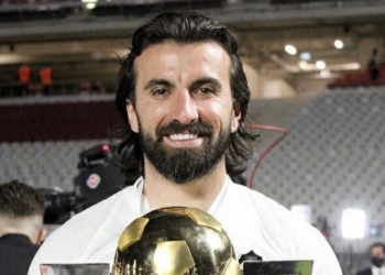 Altay'da Erhan Çelenk'le yollar ayrılıyor