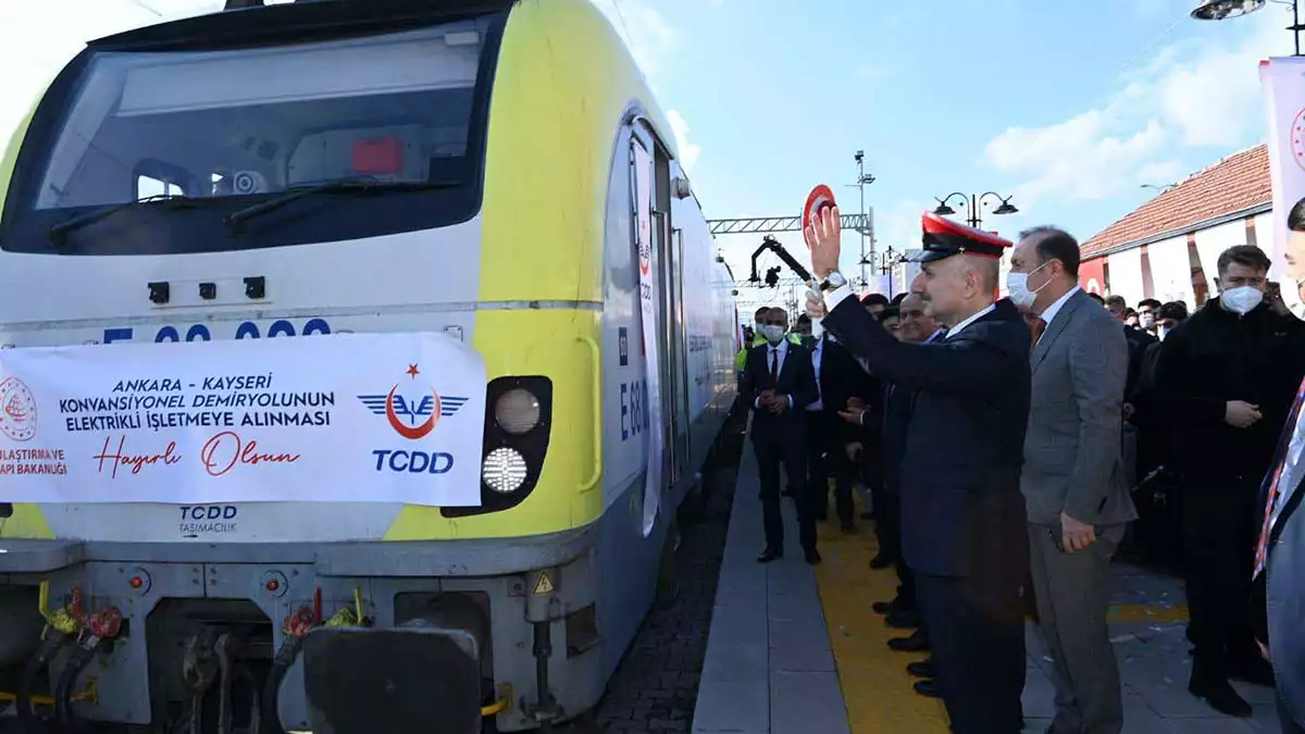 Ankara-kayseri konvansiyonel demir yolu işletmeye açıldı