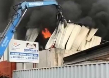 Ankara'da geri dönüşüm tesisinde yangın
