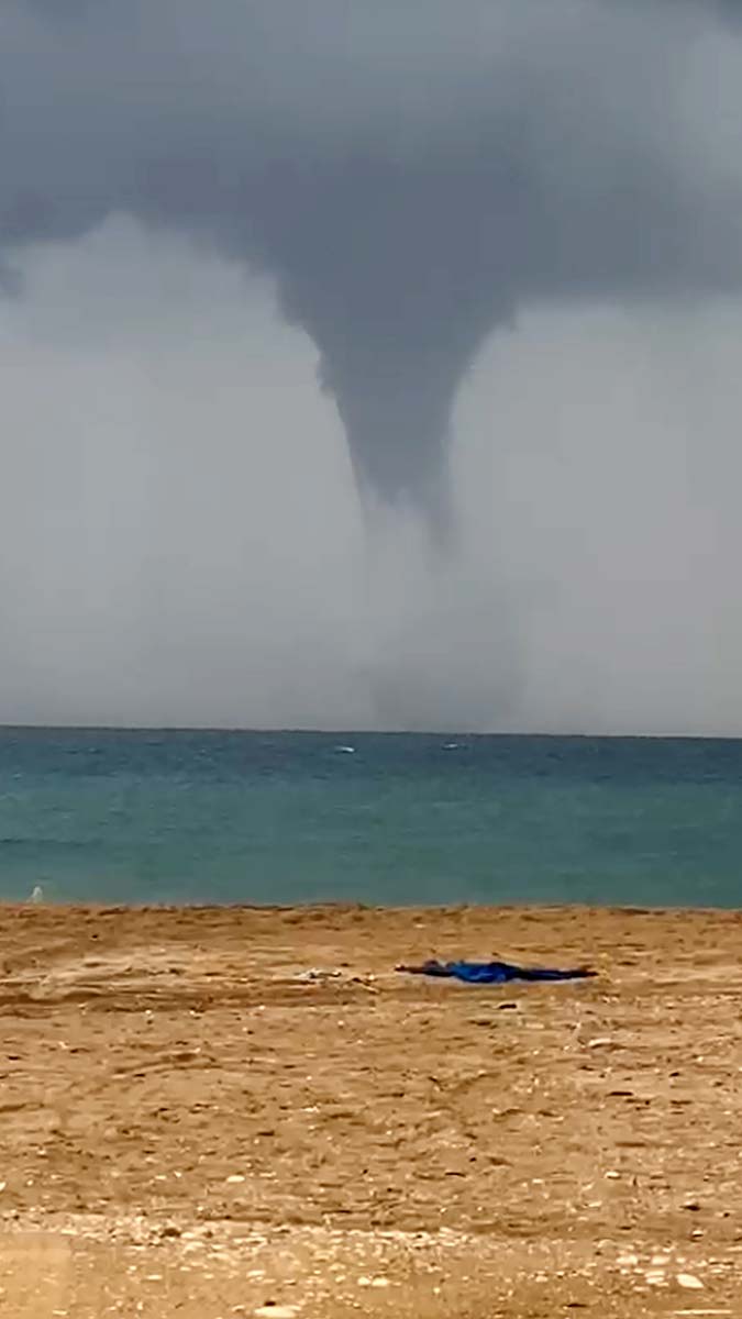 Antalya açıklarında dev hortum