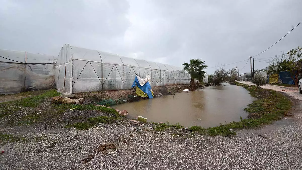 Antalya'da son 3 yılın yağış rekoru kırıldı