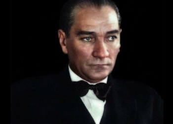 Ağzından çıkanı kulağı duymalı insanın